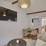 Résidense au coeur de Paris by Studio prestige